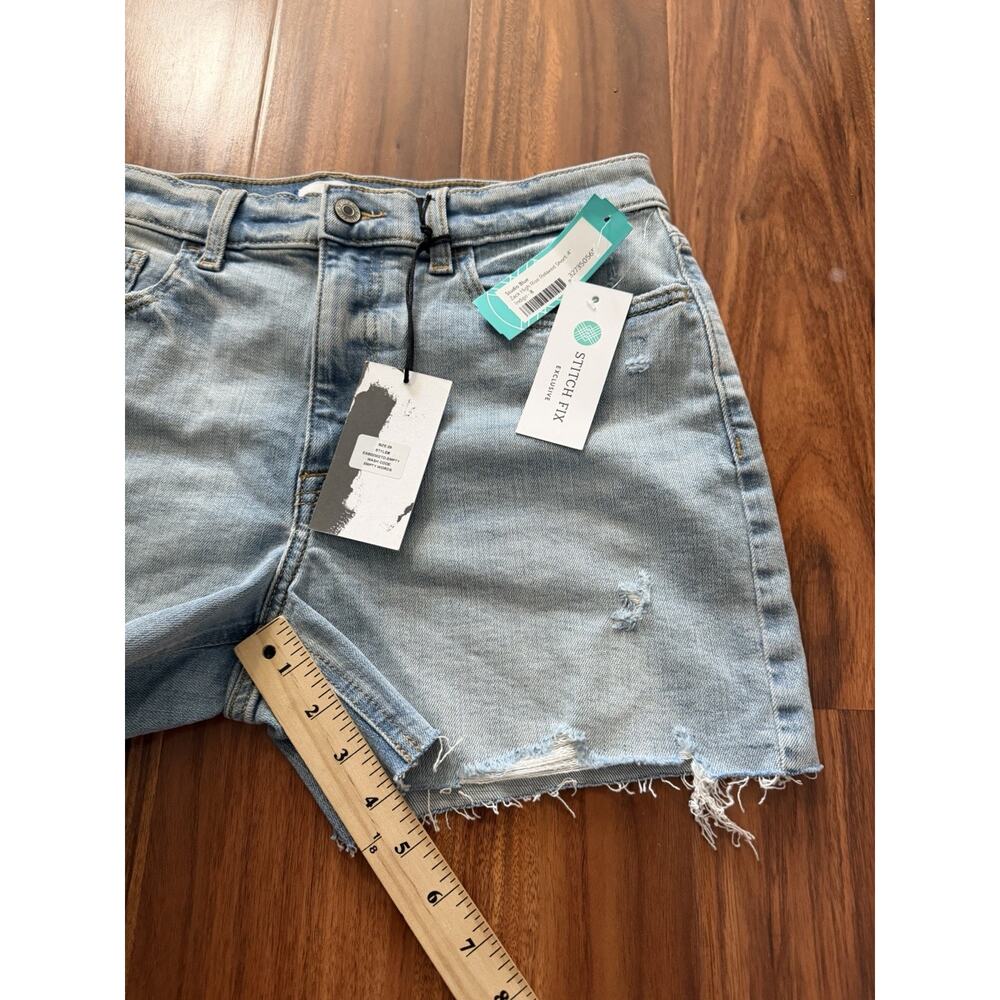 Studio Blue Denim Shorts Size 29 Light Wash High Rise Raw Hem NWT - Picture 6 of 9